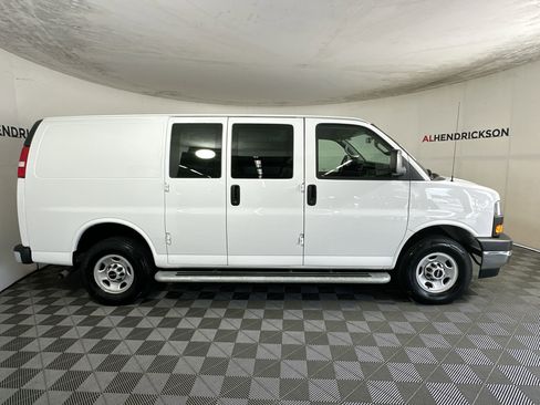 Used 2024 GMC Savana 2500 Work Van w/ Driver Convenience Package image 2