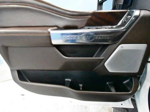 Used 2025 Ford F250 King Ranch w/ Chrome Package image 4