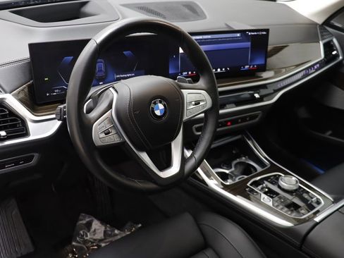 Certified 2024 BMW X7 xDrive40i w/ Executive Package image 6