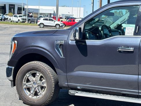 Used 2021 Ford F150 Lariat w/ Equipment Group 502A High AWD/4WD image 6
