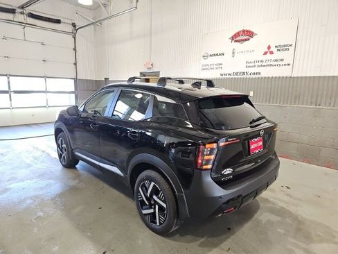 New 2026 Nissan Kicks SV image 5