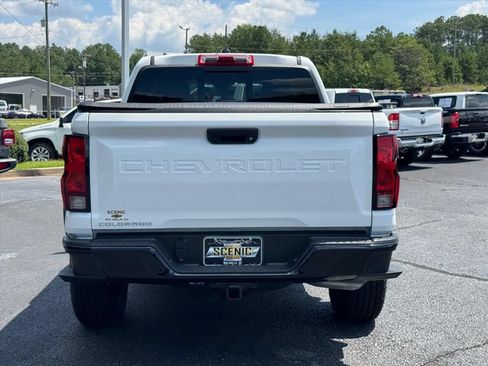 Used 2026 Chevrolet Colorado Trail Boss AWD/4WD image 4