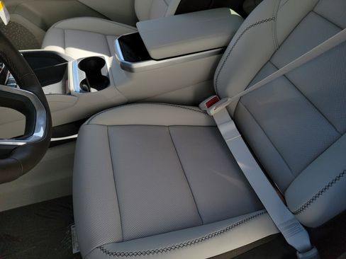 New 2026 GMC Terrain Denali w/ LPO, Black Badging Package image 23