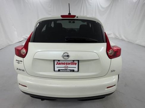 Used 2011 Nissan Juke SV FWD image 4