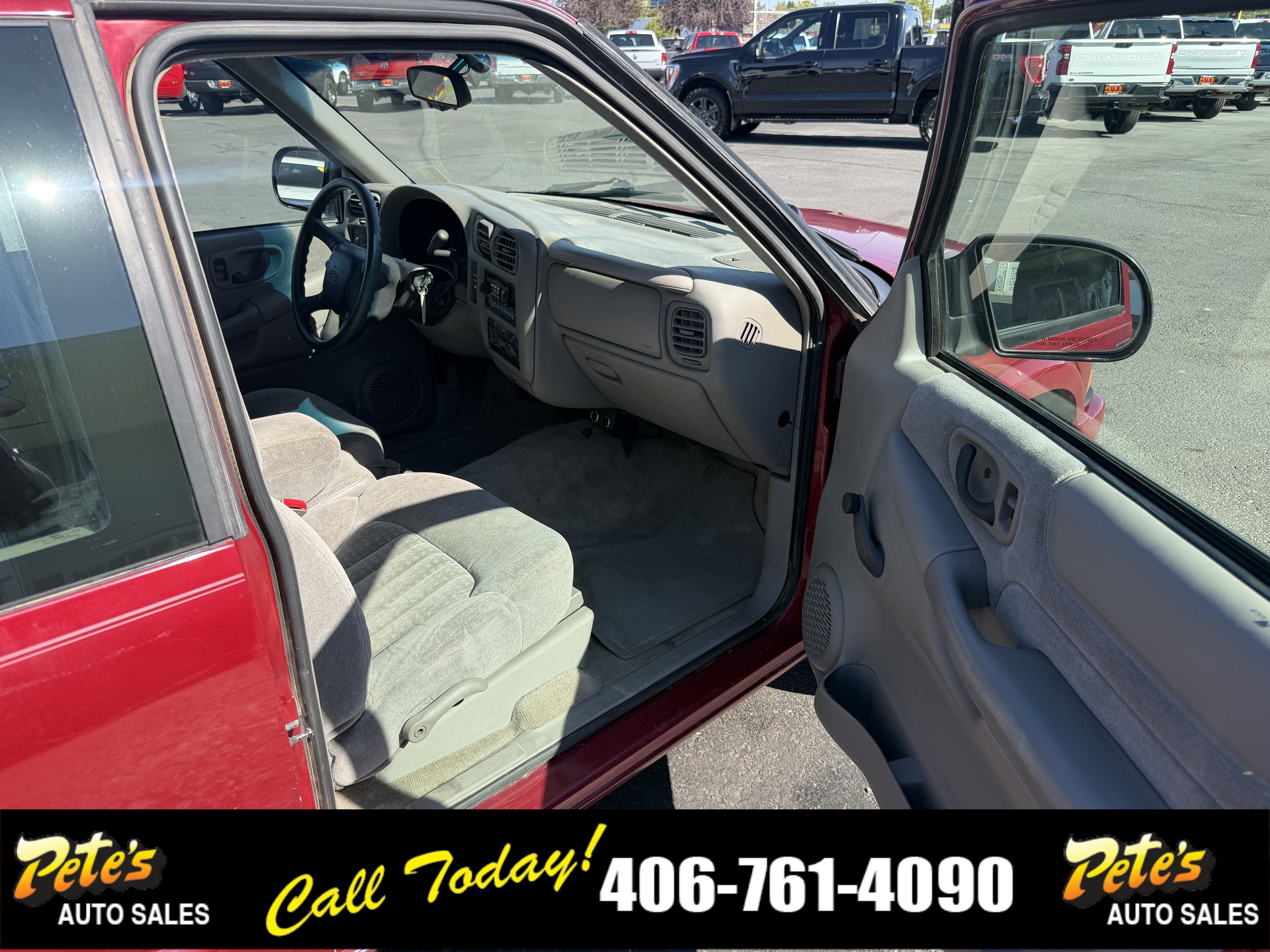 Used 2001 Chevrolet S10 Pickup LS w/ Preferred Equipment Group RWD image 24