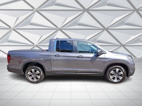 Used 2018 Honda Ridgeline RTL-T image 12