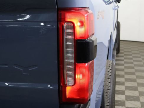 Used 2023 Ford F250 Lariat w/ Lariat Ultimate Package AWD/4WD image 22
