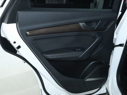 Used 2024 Audi Q5 2.0T Premium Plus image 25