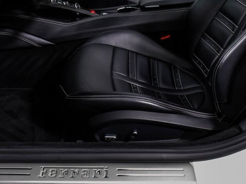 Certified 2017 Ferrari California T image 43