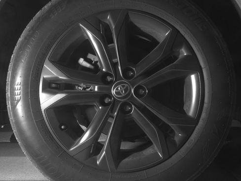 Used 2024 Toyota Sienna XLE Woodland Edition AWD/4WD image 13