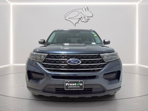 Certified 2024 Ford Explorer XLT RWD image 9