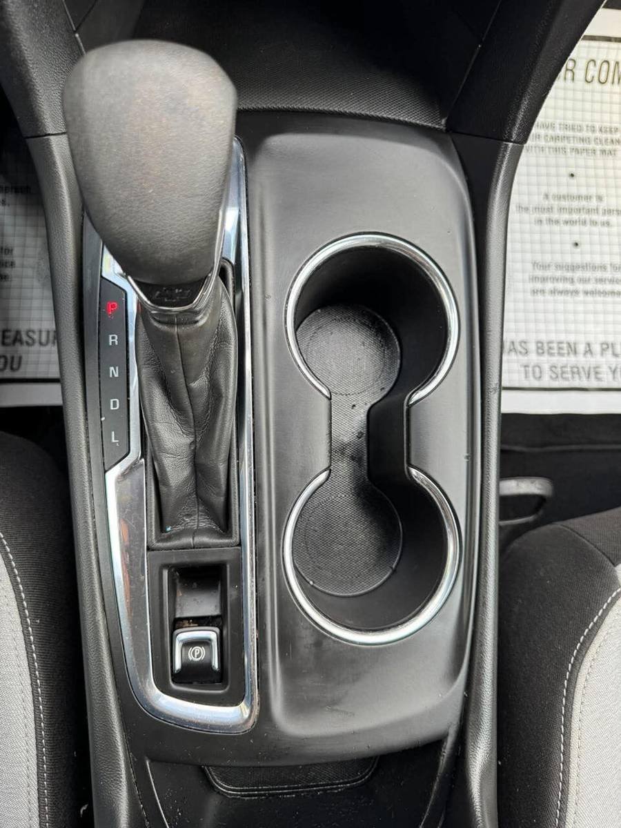Used 2024 Chevrolet Equinox LS w/ LS Convenience Package FWD image 16