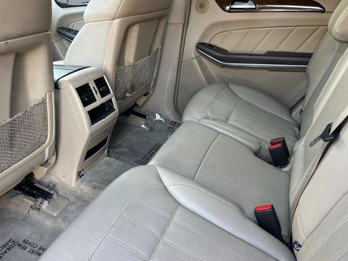 Used 2014 Mercedes-Benz GL 450 4MATIC image 29