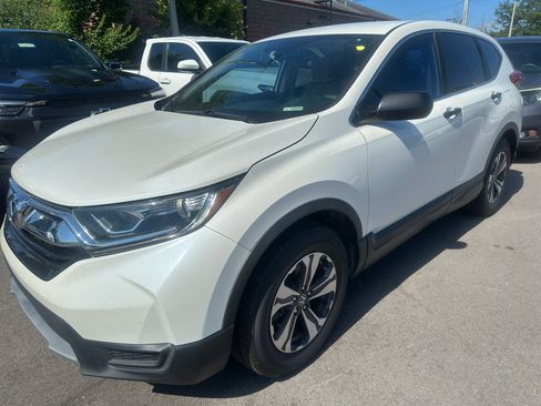 Used 2017 Honda CR-V LX image 3