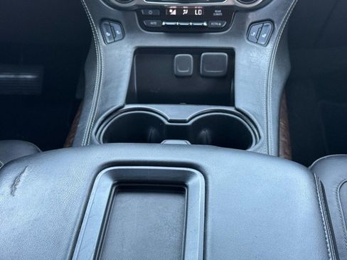 Used 2018 Chevrolet Tahoe LT RWD image 17