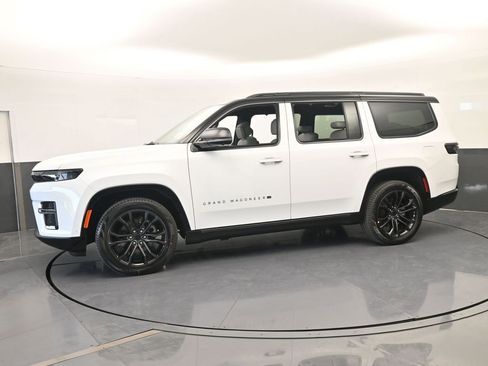 New 2026 Jeep Grand Wagoneer Summit AWD/4WD image 2