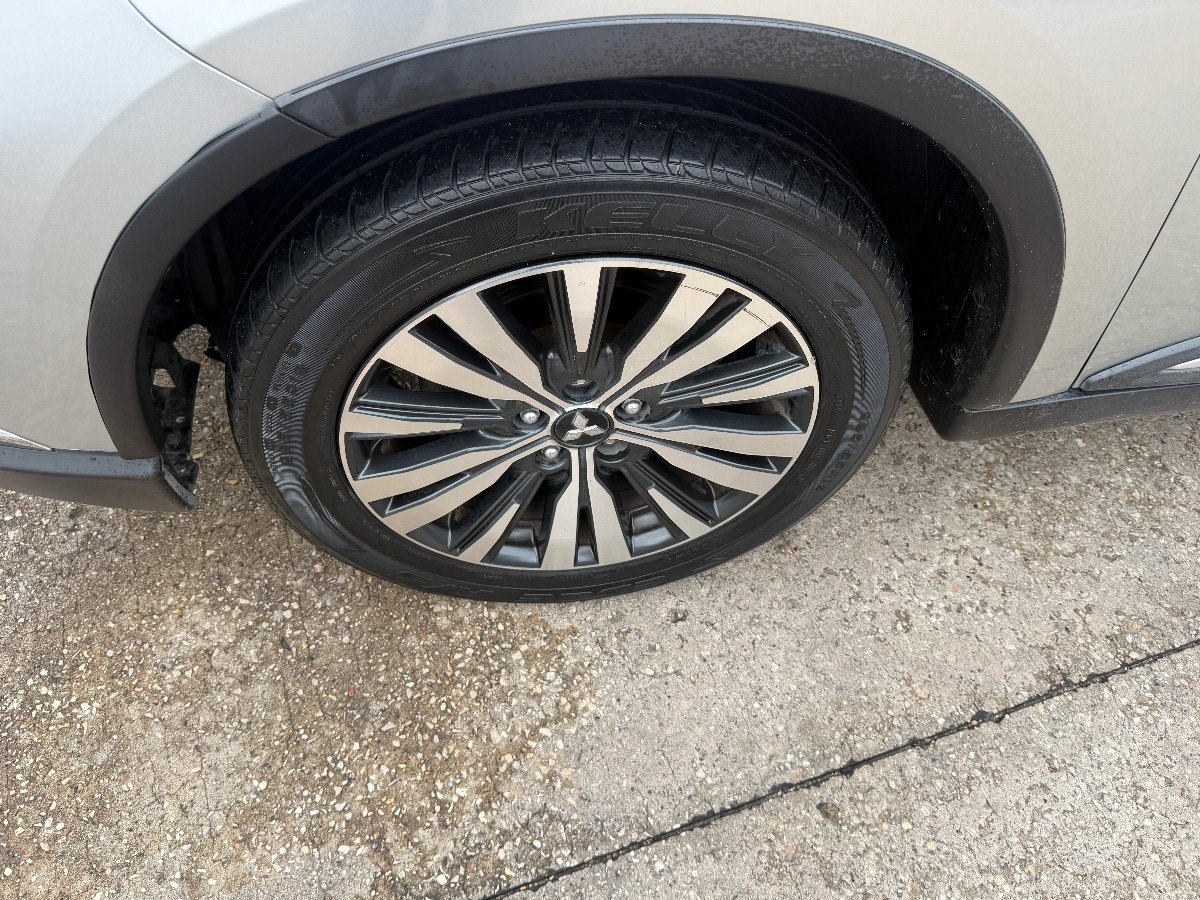 Used 2020 Mitsubishi Outlander SE FWD image 9