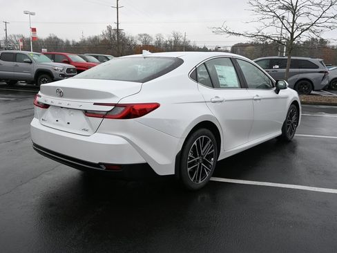 New 2026 Toyota Camry XLE image 8