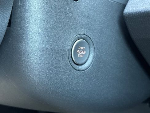New 2026 Volkswagen ID.4 Pro RWD image 21