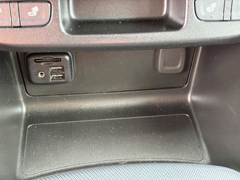 Used 2019 Chevrolet Colorado Z71 RWD image 24