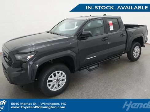 New 2026 Toyota Tacoma SR5 image 1