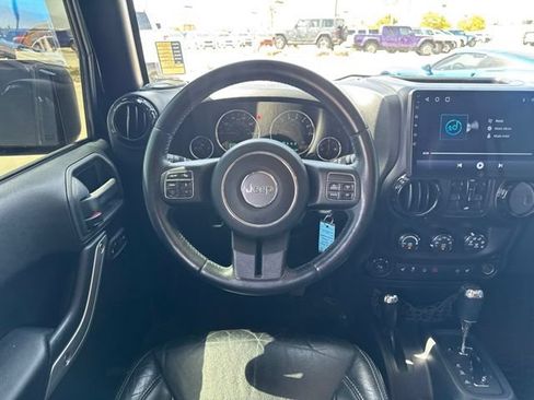 Used 2015 Jeep Wrangler Unlimited Sahara w/ Dual Top Group AWD/4WD image 14