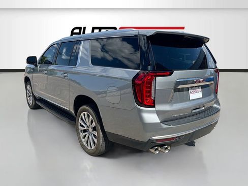 Used 2024 GMC Yukon XL Denali AWD/4WD image 5