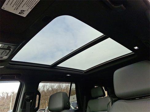 Used 2022 Chevrolet Tahoe LT w/ LT Signature Package image 14