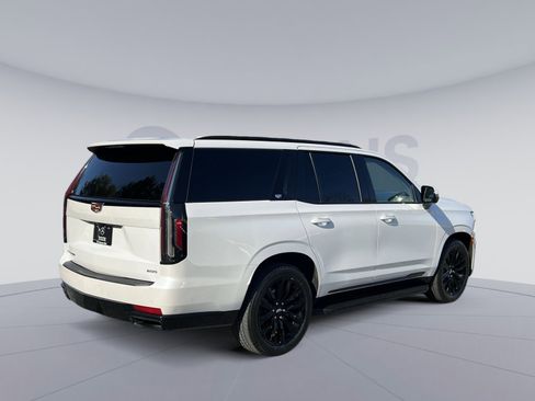 Used 2024 Cadillac Escalade Sport Platinum w/ LPO, Floor Liner Package AWD/4WD image 7
