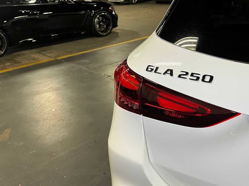 Certified 2025 Mercedes-Benz GLA 250 4MATIC image 15