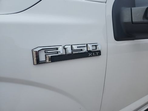 Used 2019 Ford F150 XLT w/ Equipment Group 302A Luxury image 10