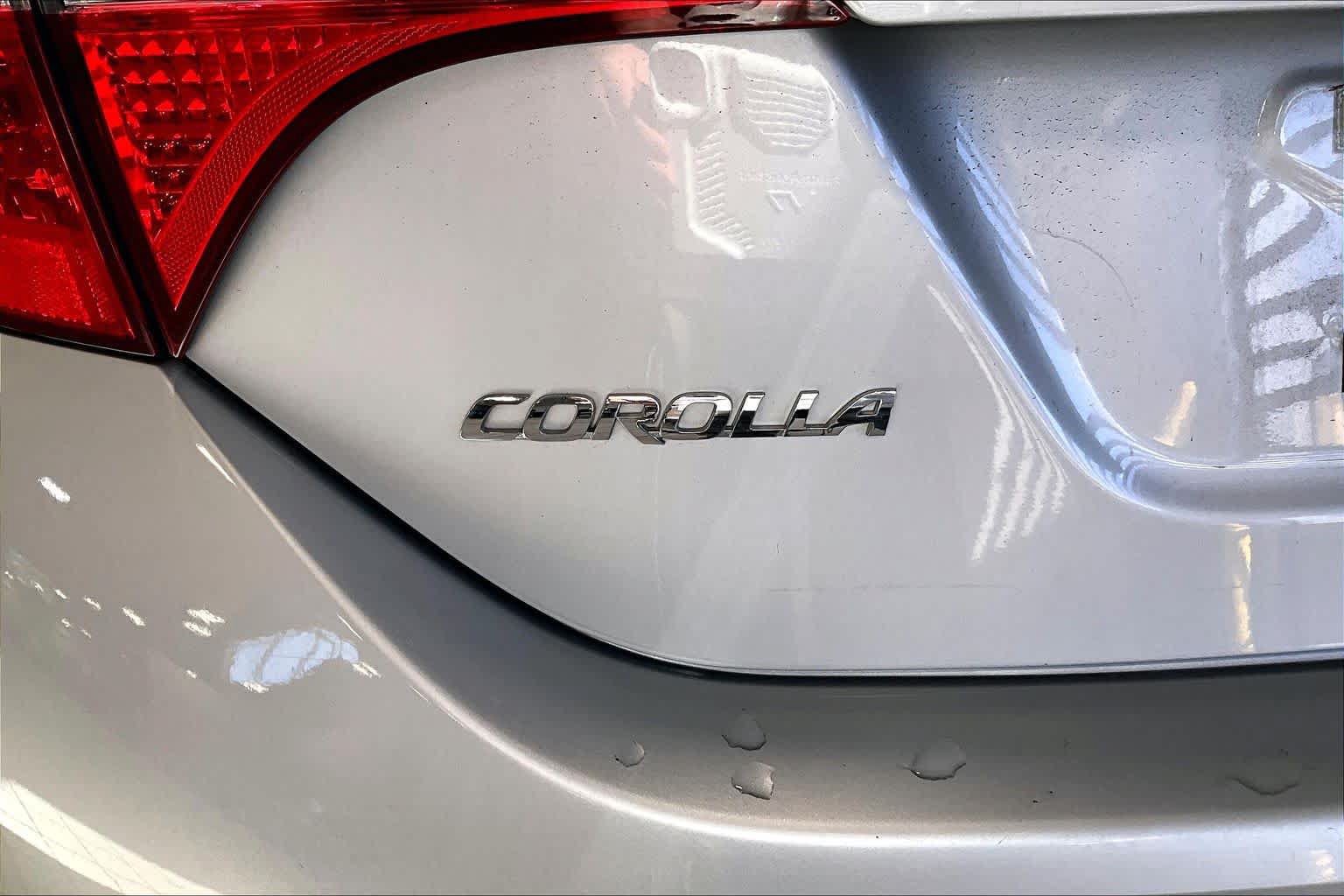 Used 2015 Toyota Corolla S FWD image 31