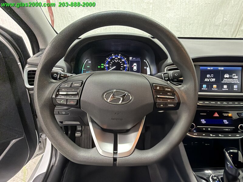 Used 2018 Hyundai Ioniq Blue FWD image 4