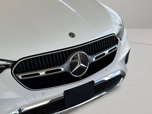 Used 2024 Mercedes-Benz GLC 300 GLC 300 image 14