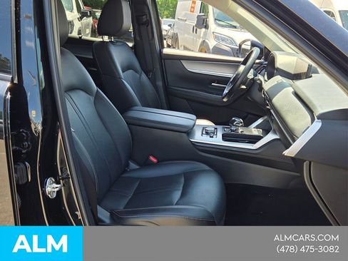 Used 2025 MAZDA CX-90 3.3 Turbo w/ Preferred Package AWD/4WD image 17