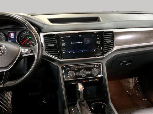 Used 2018 Volkswagen Atlas SEL AWD/4WD image 7