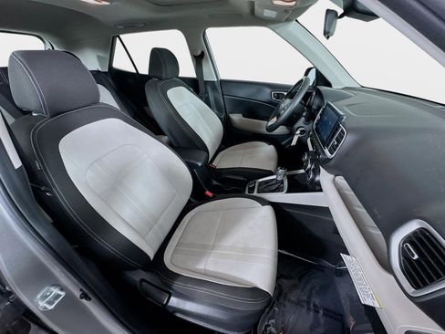Certified 2023 Hyundai Venue SEL image 26