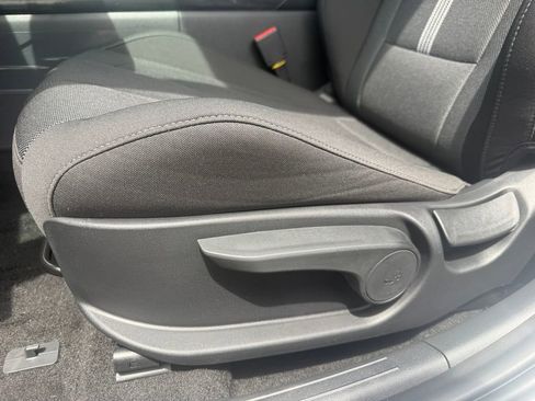 New 2026 Hyundai Elantra SE FWD image 15