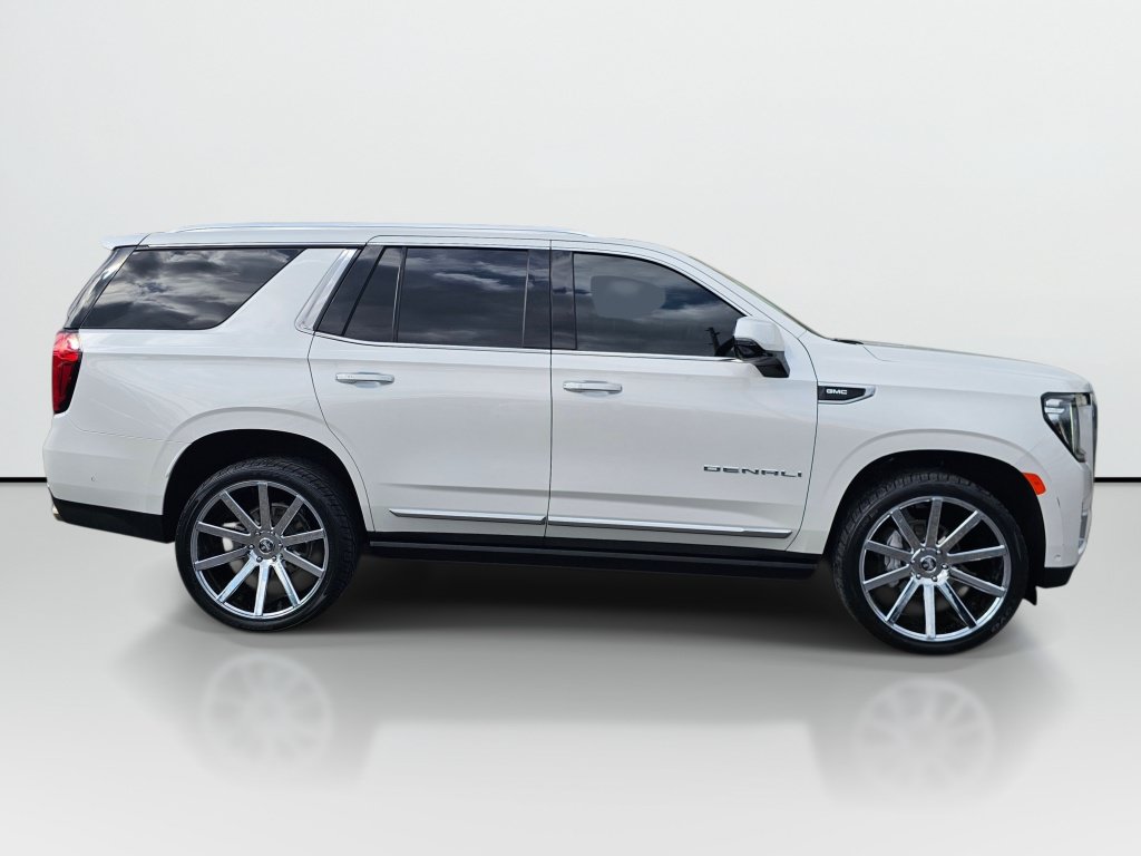 Used 2024 GMC Yukon Denali w/ Denali Reserve Package AWD/4WD image 8