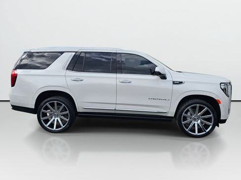 Used 2024 GMC Yukon Denali w/ Denali Reserve Package AWD/4WD image 8