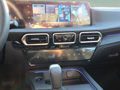 New 2026 Nissan Sentra SV w/ SV Convenience Package FWD image 19
