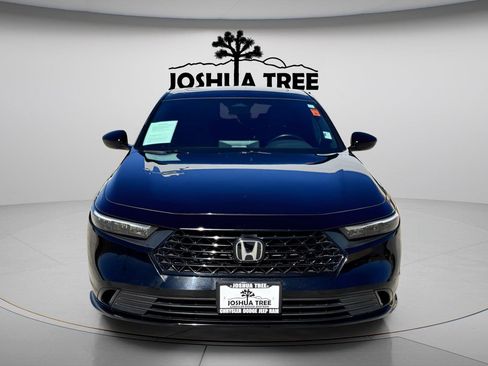 Used 2025 Honda Accord Sport image 2