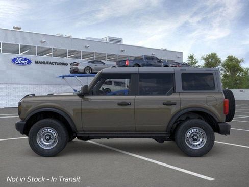 New 2025 Ford Bronco 4-Door image 3