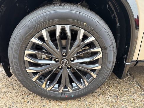 New 2026 Nissan Rogue Platinum w/ Platinum Premium Package image 10