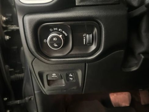 Used 2020 RAM 1500 Big Horn AWD/4WD image 13