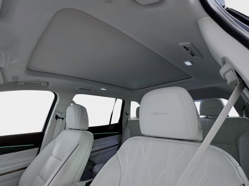 New 2026 Buick Enclave Avenir w/ Super Cruise Package FWD image 14