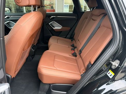 Used 2024 Audi Q3 2.0T Premium w/ Convenience Package image 24