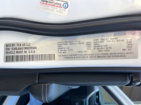 Used 2021 Jeep Grand Cherokee L Laredo w/ Luxury Tech Group I image 31