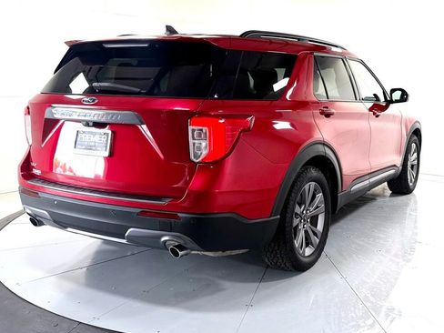 Used 2022 Ford Explorer XLT w/ Equipment Group 202A RWD image 3
