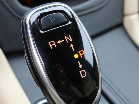 Used 2017 Cadillac XT5 FWD image 14